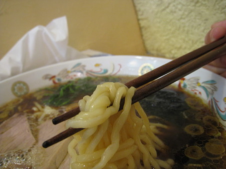 P08 ﾗｰﾒﾝたいち 醤油ﾗｰﾒﾝ 麺
