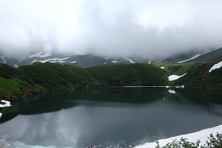 立山　ミクリガ池　霧に包まれて