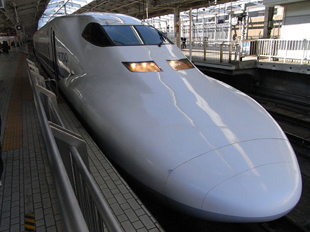 700系(新大阪駅)