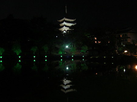 興福寺五重塔ライトアップ