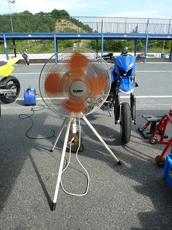 モタード走行会名阪2010 007