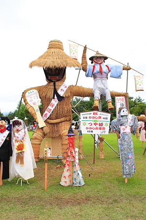 上山かかし祭り　つや姫デビュー