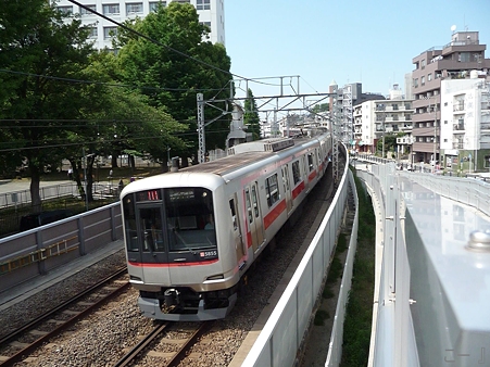 110622-東横廃線 東白楽T (16)