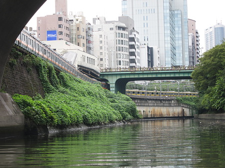 快速と各駅停車と