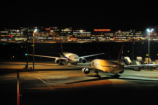 羽田空港 国際線ターミナル 離陸を待つ飛行機たち 写真共有サイト フォト蔵
