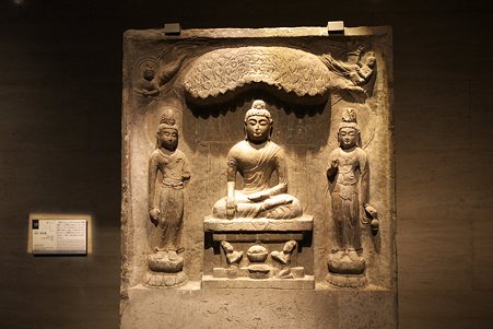 2010.11.15 東京国立博物館 仏像の道-インドから日本へ 如来三尊仏龕 西安宝慶寺