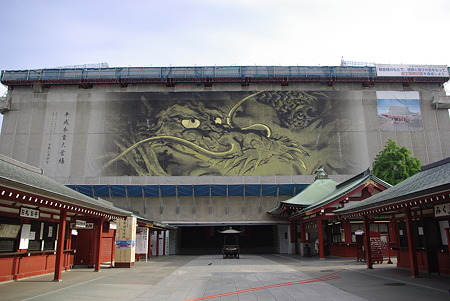 浅草寺本工事中