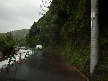 R424:日高郡みなべ町東本庄の崩落現場